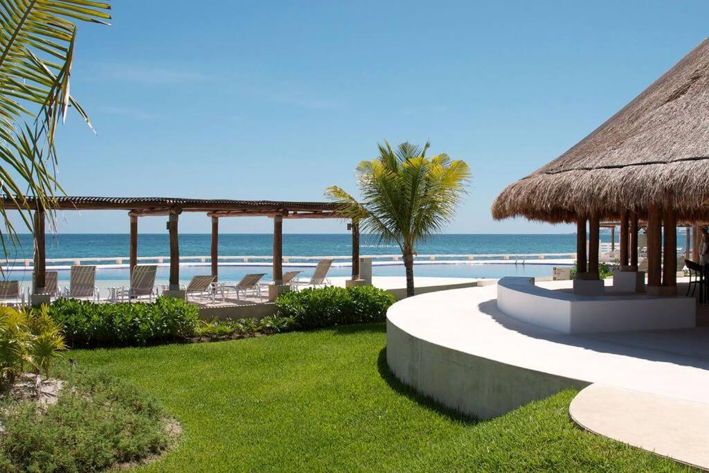 Reef Beachfront 3Bdr Apartment By Casa Paraiso Cancún Exterior foto